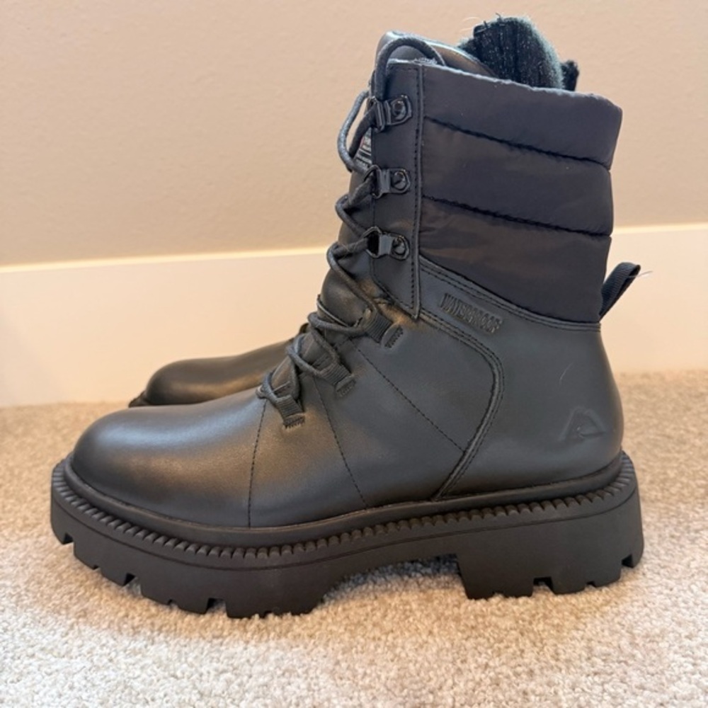 NWT Ozark Trail women’s size 9 black leather combat snow boots
